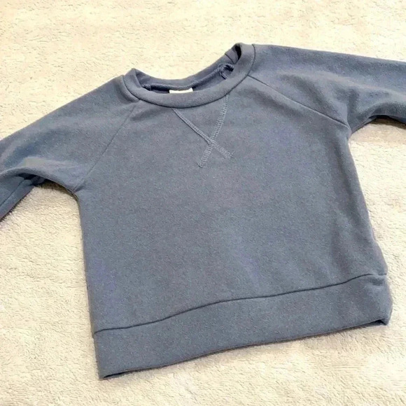 Sweatshirt - Picture 1 of 8